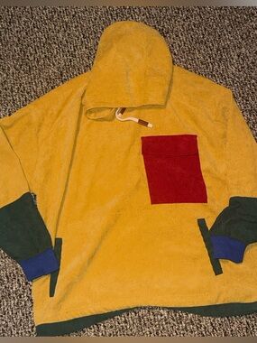 Men's Yellow Hooded Corduroy Sweater with Red Pocket. Good condition
